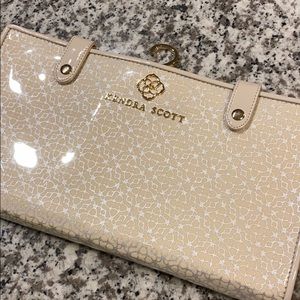 Kendra Scott Hanging Jewelry Case